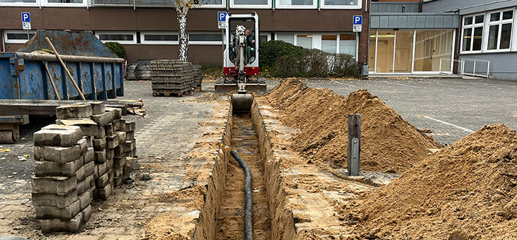 Kanal- Schachtarbeiten