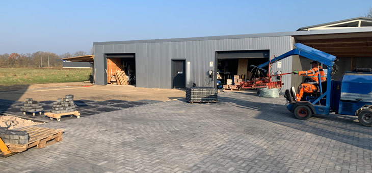 Maschinelle Pflasterarbeiten